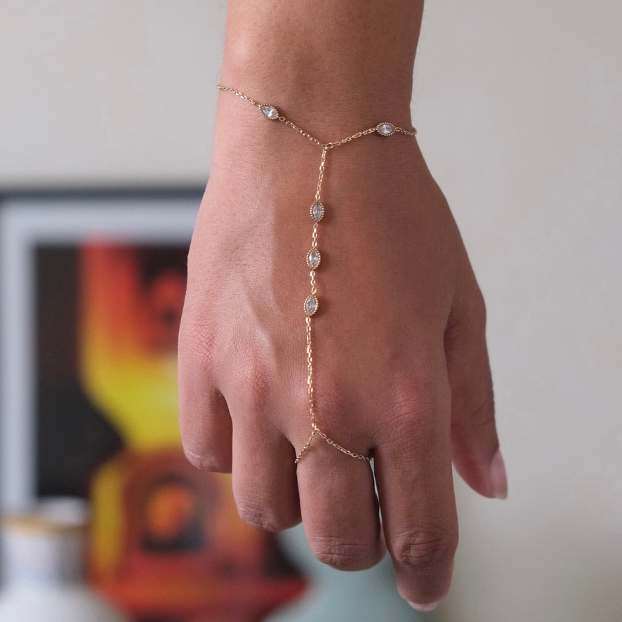 Hand Chain Perles Filées